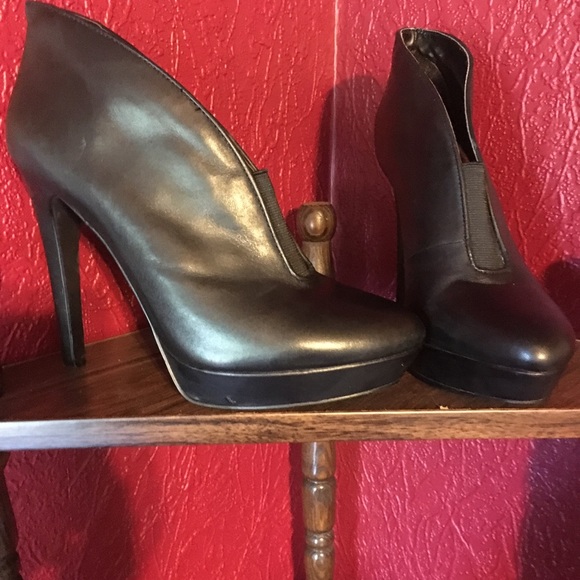 Sz 9 Jessica Simpson leather ankle booties - Picture 3 of 7